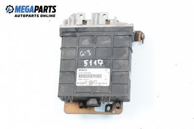 Компютър двигател за Volkswagen Golf III Hatchback (08.1991 - 07.1998) 2.0, 115 к.с., Bosch 0 261 200 596
