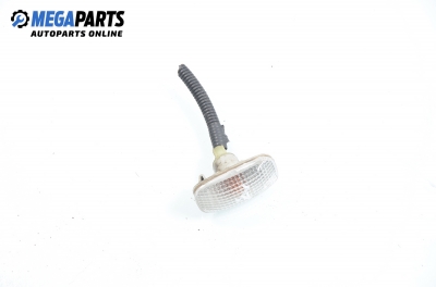Мигач за Nissan Primera Hatchback III (01.2002 - 06.2007), хечбек, позиция: дясна