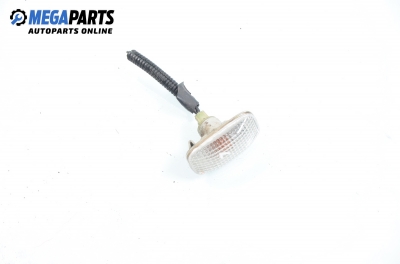 Мигач за Nissan Primera Hatchback III (01.2002 - 06.2007), хечбек, позиция: лява