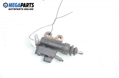 Долна помпа за съединител за Nissan Almera II Hatchback (01.2000 - 12.2006)