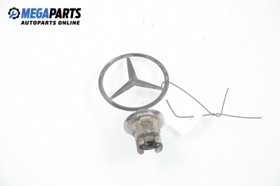 Емблема за Mercedes-Benz C-Class Sedan (W202) (03.1993 - 05.2000), седан