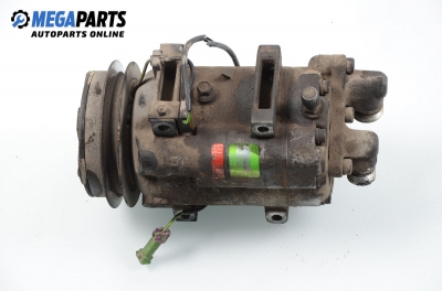 Компресор климатик за Audi 80 Avant B4 (09.1991 - 01.1996) 2.0 E, 115 к.с., № Zexel DCW-17B