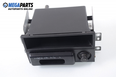 Пепелник за Nissan X-Trail I SUV (06.2001 - 01.2013)