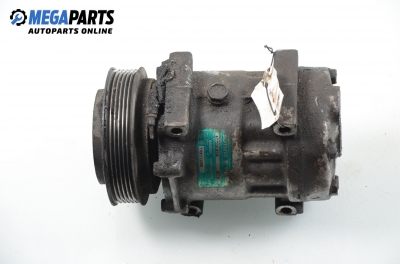 Компресор климатик за Renault Laguna I Grandtour (09.1995 - 03.2001) 2.2 D (K56F/2, S56F), 83 к.с., № 7700111298