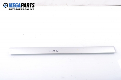 Външни лайсни за Audi A6 Sedan C4 (06.1994 - 10.1997), комби, позиция: предна, дясна