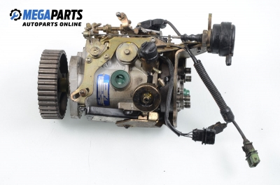 ГНП-горивонагнетателна помпа за Volvo V40 Estate (07.1995 - 06.2004) 1.9 TD, 90 к.с., № lucas R8448B031A