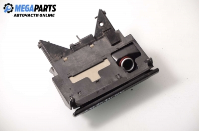 Пепелник за Audi 80 Sedan B4 (09.1991 - 12.1994)