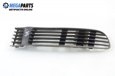 Решетка в броня за Volkswagen Passat Variant B5 (05.1997 - 12.2001), комби