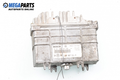 Компютър двигател за Volkswagen Golf III Hatchback (08.1991 - 07.1998) 1.8, 90 к.с., № Bosch 261 203 707/708
