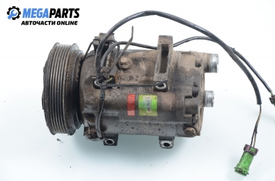 Компресор климатик за Audi A4 Sedan B5 (11.1994 - 09.2001) 2.6 quattro, 150 к.с., № 8D0 260 805A