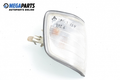 Мигач за Mercedes-Benz 124 Estate (09.1985 - 07.1993), комби, позиция: дясна