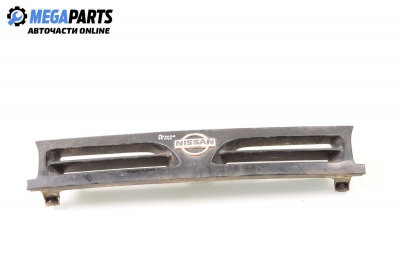 Решетка за Nissan Primera Sedan I (06.1990 - 06.1996), седан, позиция: предна