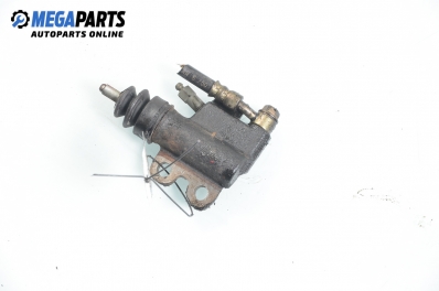Долна помпа за съединител за Nissan Almera II Hatchback (01.2000 - 12.2006)
