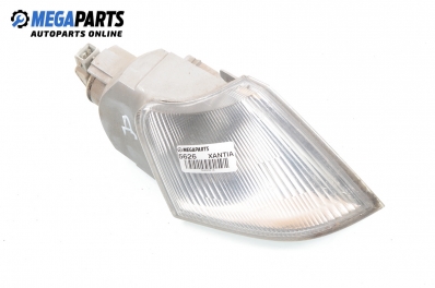 Мигач за Citroen Xantia Hatchback II (01.1998 - 04.2003), хечбек, позиция: дясна