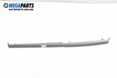 Интериорна лайсна за Opel Vectra C Estate (10.2003 - 01.2009), 4+1 вр., комби