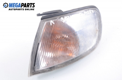 Мигач за Nissan Almera I Hatchback (07.1995 - 07.2001), позиция: лява