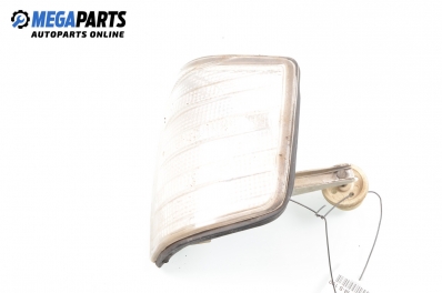 Мигач за Mercedes-Benz 190 Sedan (W201) (10.1982 - 08.1993), позиция: лява