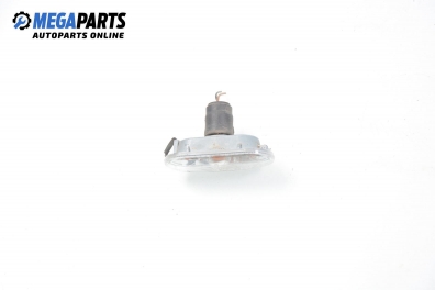 Мигач за Volkswagen Golf IV Hatchback (08.1997 - 06.2005)