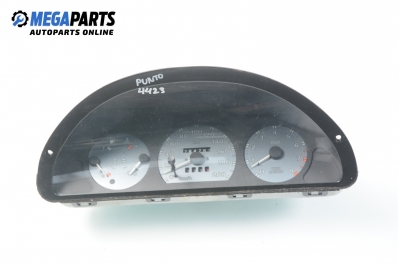 Километраж за Fiat Punto Hatchback (09.1993 - 09.1999) 1.2 16V, 86 к.с.