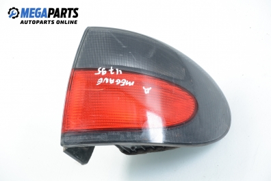Стоп за Renault Megane I Classic Sedan (09.1996 - 08.2003), седан, позиция: дясна
