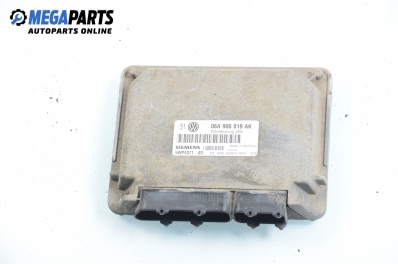 Компютър двигател за Volkswagen Golf IV Hatchback (08.1997 - 06.2005) 1.6, 100 к.с., № Siemens 5WP4371 03