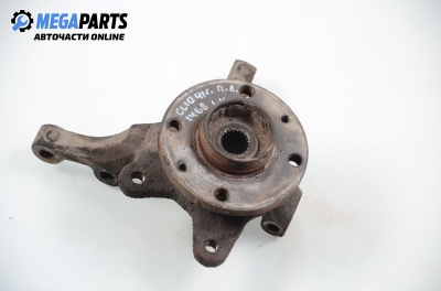 Шенкел главина за Renault Clio I Hatchback (05.1990 - 09.1998), позиция: предна, лява