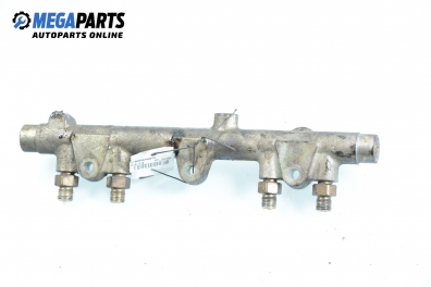 Горивна рейка за Peugeot 306 Break (06.1994 - 04.2002) 2.0 HDI 90, 90 к.с.
