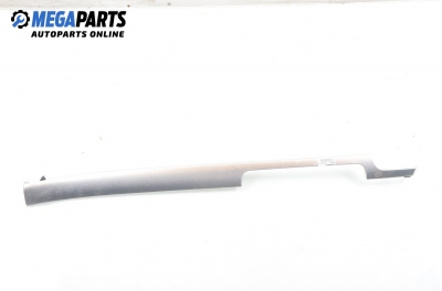 Интериорна пластмаса за Audi A4 Sedan B7 (11.2004 - 06.2008), 4+1 вр., комби, позиция: предна