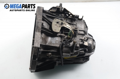 Ръчна скоростна кутия за Renault Laguna II Grandtour (03.2001 - 12.2007) 2.2 dCi (KG0F), 150 к.с., № 8 200 064 494