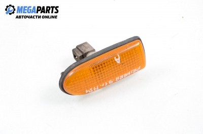 Мигач за Nissan Primera Hatchback I (06.1990 - 06.1996), хечбек, позиция: дясна