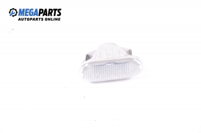 Мигач за Nissan Micra III Hatchback (01.2003 - 06.2010), хечбек