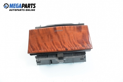 Пепелник за Mercedes-Benz C-Class Sedan (W203) (05.2000 - 08.2007)