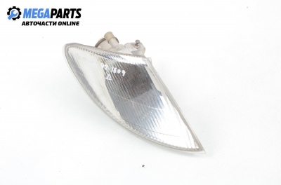 Мигач за Renault Megane I Coach (03.1996 - 08.2003), купе, позиция: дясна