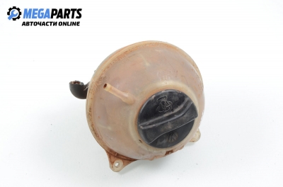 Казанче за антифриз за Volkswagen Passat Variant B3, B4 (02.1988 - 06.1997) 1.8, 90 к.с.