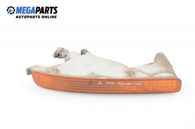 Мигач за Honda Accord V Aerodeck (09.1993 - 02.1998), комби, позиция: дясна