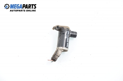 Помпичка за чистачки за Nissan Primera Traveller II (06.1996 - 01.2002)