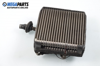 Вътрешен радиатор климатик за Nissan Micra II Hatchback (01.1992 - 02.2003) 1.3 i 16V, 75 к.с.