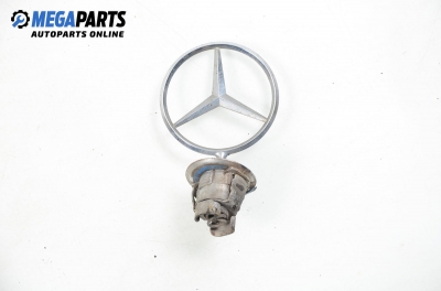 Емблема за Mercedes-Benz C-Class Sedan (W202) (03.1993 - 05.2000), седан