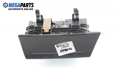 Пепелник за Ford Focus II Hatchback (07.2004 - 09.2012)