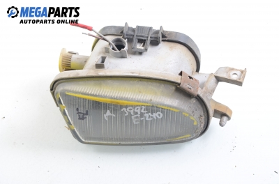 Халоген за Mercedes-Benz E-Class Estate (S210) (06.1996 - 03.2003), комби, позиция: дясна