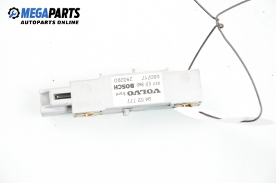 Сензор airbag за Volvo V70 II Estate (11.1999 - 12.2008), № 94 52 777