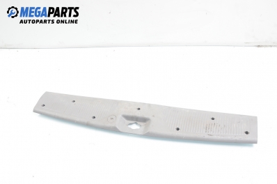 Интериорна пластмаса багажник за Kia Carnival II Minivan (01.1999 - 09.2007)