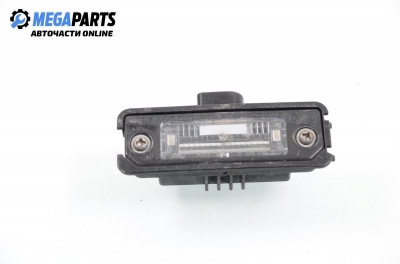 Плафон заден номер за Volkswagen Phaeton Sedan (04.2002 - 03.2016)