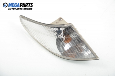 Мигач за Mazda Premacy Minivan (07.1999 - 03.2005), позиция: дясна