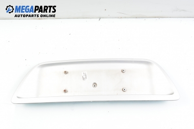 Стойка заден номер за Mercedes-Benz C-Class Sedan (W203) (05.2000 - 08.2007), седан