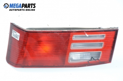 Вътрешен стоп за Mitsubishi Galant VI Estate (09.1996 - 10.2003), комби, позиция: дясна