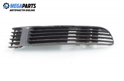 Решетка в броня за Volkswagen Passat Variant B5 (05.1997 - 12.2001), комби, позиция: дясна