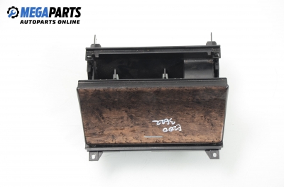 Пепелник за Mercedes-Benz E-Class Sedan (W210) (06.1995 - 08.2003)