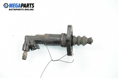Долна помпа за съединител за Volkswagen Bora Sedan (10.1998 - 12.2013), № 1J0 721 261 D