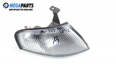 Мигач за Mazda 323 P V Hatchback (10.1996 - 09.1998), хечбек, позиция: дясна